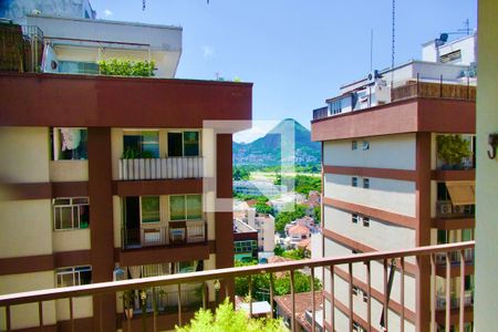 Sala vista  de apartamento à venda com 2 quartos, 75m² em Gávea, Rio de Janeiro