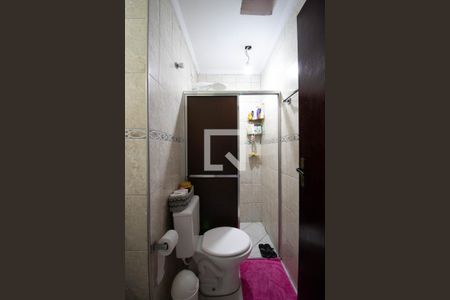 Banheiro Suíte 1 de casa de condomínio à venda com 2 quartos, 70m² em Vila Jacuí, São Paulo