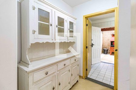 Corredor inferior de casa à venda com 2 quartos, 136m² em Vila São Silvestre, São Paulo