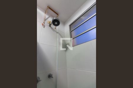 Banheiro de apartamento à venda com 2 quartos, 52m² em Conceicao, Osasco