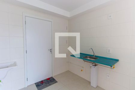 Cozinha de apartamento para alugar com 2 quartos, 42m² em Vila Ema, São Paulo