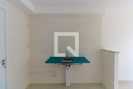 Cozinha de apartamento para alugar com 2 quartos, 42m² em Vila Ema, São Paulo