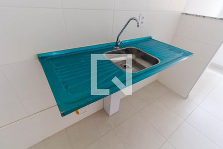 Cozinha de apartamento para alugar com 2 quartos, 42m² em Vila Ema, São Paulo