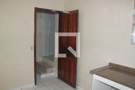 Cozinha de casa para alugar com 1 quarto, 50m² em Vila Arriete, São Paulo