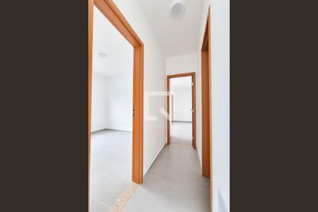 Corredor de apartamento para alugar com 2 quartos, 55m² em Loteamento Villa Branca, Jacareí