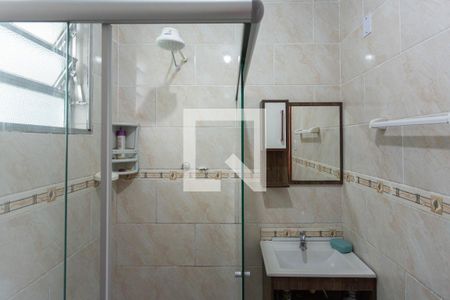 Banheiro de apartamento à venda com 2 quartos, 66m² em São Geraldo, Porto Alegre