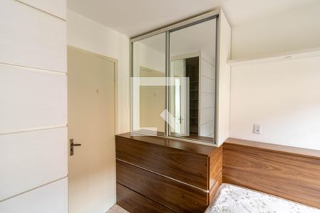 Quarto 1 de casa de condomínio à venda com 2 quartos, 65m² em Vila Nova, Porto Alegre