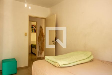 Quarto de apartamento à venda com 2 quartos, 75m² em Santo Antônio, Porto Alegre