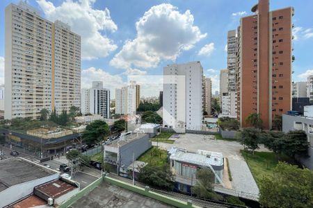 Quarto 1 - vista de apartamento à venda com 2 quartos, 52m² em Pinheiros, São Paulo