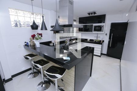 Cozinha de casa à venda com 2 quartos, 250m² em Pilar, Belo Horizonte