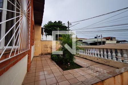 Casa à venda com 135m², 2 quartos e 2 vagas Casa à venda com 135m², 2 quartos e 2 vagasQuintal