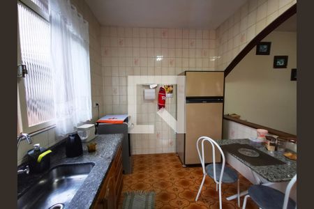 Casa à venda com 135m², 2 quartos e 2 vagas Casa à venda com 135m², 2 quartos e 2 vagasCozinha