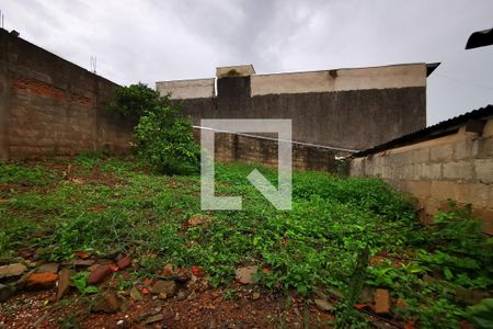 Casa à venda com 135m², 2 quartos e 2 vagas Casa à venda com 135m², 2 quartos e 2 vagasQuintal