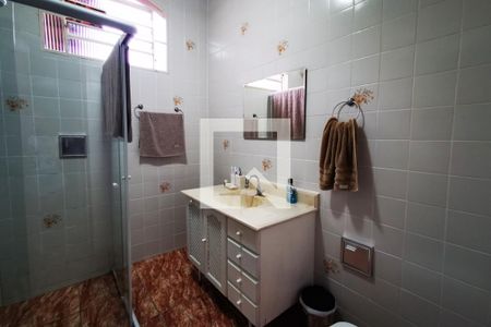 Casa à venda com 135m², 2 quartos e 2 vagas Casa à venda com 135m², 2 quartos e 2 vagasBanheiro