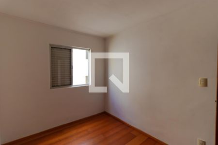 Quarto 02 de apartamento para alugar com 3 quartos, 64m² em Conjunto Residencial Souza Queiroz, Campinas