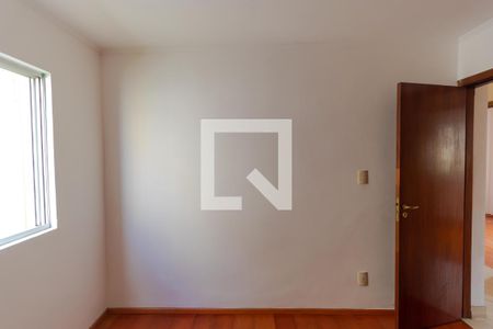 Quarto 02 de apartamento para alugar com 3 quartos, 64m² em Conjunto Residencial Souza Queiroz, Campinas