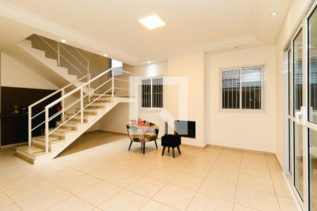 Sala de casa de condomínio à venda com 3 quartos, 284m² em Jardim das Samambaias, Jundiaí