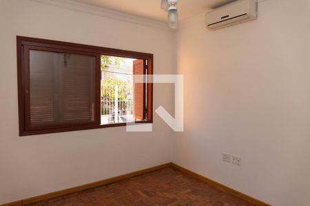 Quarto  de casa para alugar com 4 quartos, 180m² em Passo D’areia, Porto Alegre