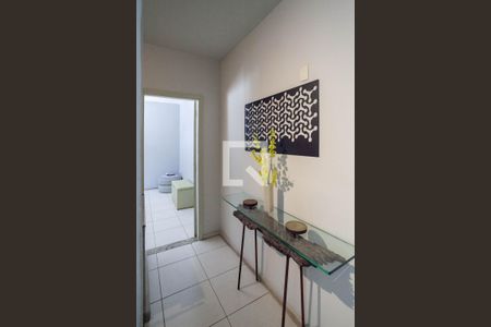 Corredor de casa à venda com 4 quartos, 230m² em Ouro Preto, Belo Horizonte