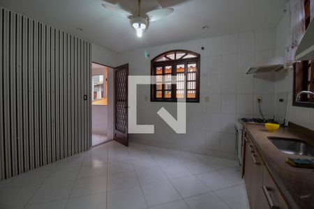 Sala/Cozinha de casa para alugar com 1 quarto, 30m² em Tanque, Rio de Janeiro