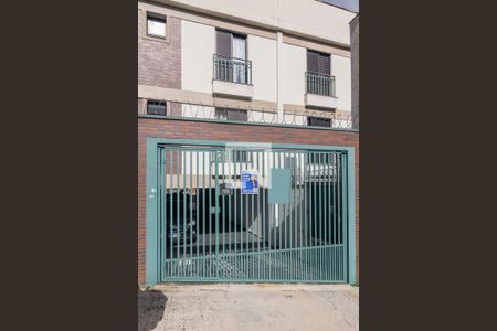 Apartamento à venda com 120m², 2 quartos e 1 vaga Apartamento à venda com 120m², 2 quartos e 1 vagaFachada