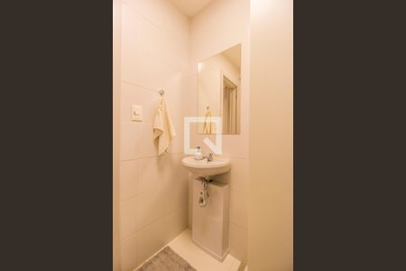 Apartamento à venda com 376m², 3 quartos e 4 vagas Apartamento à venda com 376m², 3 quartos e 4 vagasBanheiro de serviço