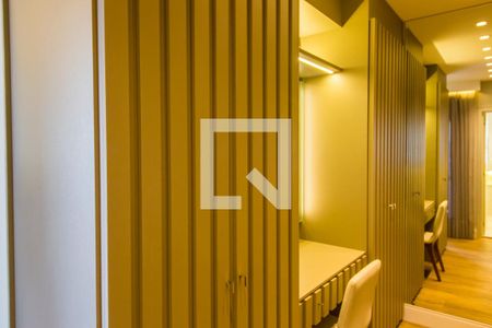 Apartamento à venda com 376m², 3 quartos e 4 vagas Apartamento à venda com 376m², 3 quartos e 4 vagasCloset da suíte