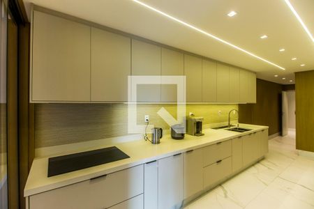 Apartamento à venda com 376m², 3 quartos e 4 vagas Apartamento à venda com 376m², 3 quartos e 4 vagasCozinha