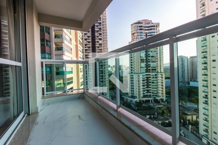 Apartamento à venda com 376m², 3 quartos e 4 vagas Apartamento à venda com 376m², 3 quartos e 4 vagasVaranda