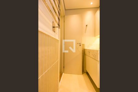 Apartamento à venda com 376m², 3 quartos e 4 vagas Apartamento à venda com 376m², 3 quartos e 4 vagasBanheiro da Suíte 3