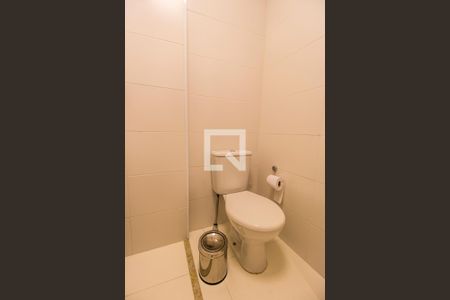 Apartamento à venda com 376m², 3 quartos e 4 vagas Apartamento à venda com 376m², 3 quartos e 4 vagasBanheiro de serviço