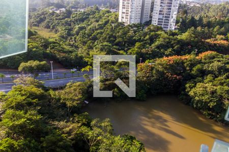 Apartamento à venda com 376m², 3 quartos e 4 vagas Apartamento à venda com 376m², 3 quartos e 4 vagasVista