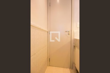 Apartamento à venda com 376m², 3 quartos e 4 vagas Apartamento à venda com 376m², 3 quartos e 4 vagasBanheiro da Suíte 2