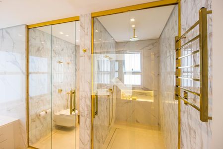 Apartamento à venda com 376m², 3 quartos e 4 vagas Apartamento à venda com 376m², 3 quartos e 4 vagasBanheiro da Suíte