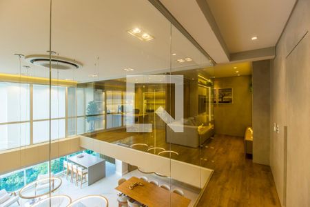 Apartamento à venda com 376m², 3 quartos e 4 vagas Apartamento à venda com 376m², 3 quartos e 4 vagasDetalhe Sala