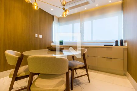 Apartamento à venda com 376m², 3 quartos e 4 vagas Apartamento à venda com 376m², 3 quartos e 4 vagasCozinha