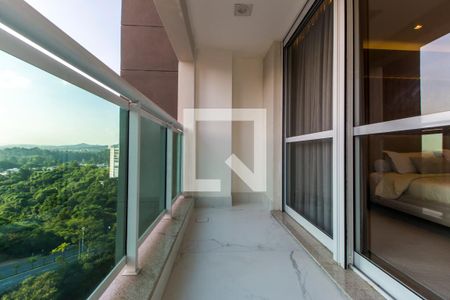 Apartamento à venda com 376m², 3 quartos e 4 vagas Apartamento à venda com 376m², 3 quartos e 4 vagasVaranda