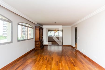 Sala de apartamento à venda com 3 quartos, 210m² em Vila Uberabinha, São Paulo