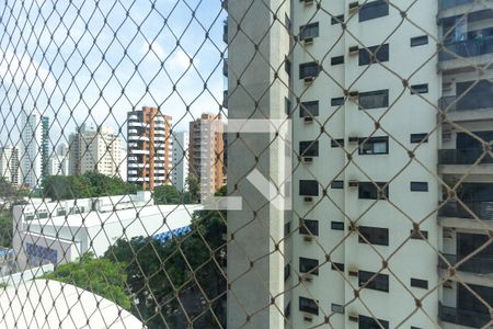 Vista de apartamento à venda com 3 quartos, 210m² em Vila Uberabinha, São Paulo