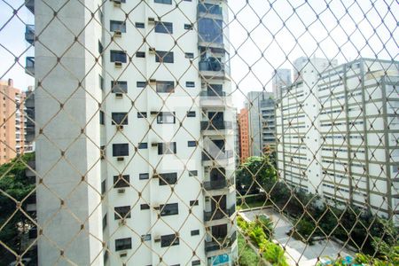 Vista de apartamento à venda com 3 quartos, 210m² em Vila Uberabinha, São Paulo