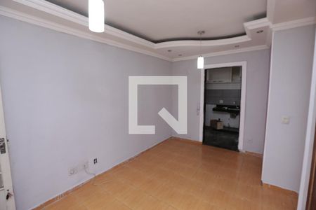 Sala de apartamento à venda com 2 quartos, 45m² em Califórnia, Belo Horizonte