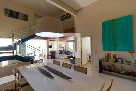 Salas de casa de condomínio à venda com 4 quartos, 690m² em Loteamento Caminhos de São Conrado (sousas), Campinas
