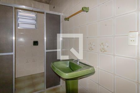 Banheiro de casa para alugar com 1 quarto, 75m² em Jardim Santa Bárbara, Guarulhos