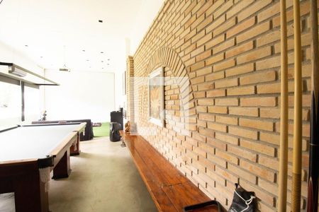 Casa à venda com 550m², 4 quartos e 5 vagas Casa à venda com 550m², 4 quartos e 5 vagasSalão de jogos