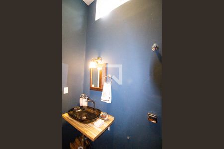 Casa à venda com 550m², 4 quartos e 5 vagas Casa à venda com 550m², 4 quartos e 5 vagasLavabo