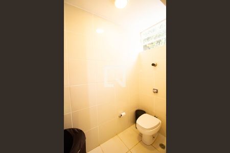 Casa à venda com 550m², 4 quartos e 5 vagas Casa à venda com 550m², 4 quartos e 5 vagasBanheiro da Suíte