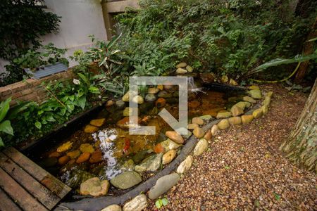 Casa à venda com 550m², 4 quartos e 5 vagas Casa à venda com 550m², 4 quartos e 5 vagasJardim