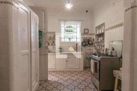 Casa para alugar com 330m², 7 quartos e 4 vagas Casa para alugar com 330m², 7 quartos e 4 vagasCozinha