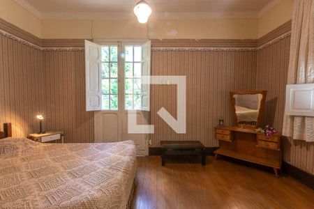 Casa para alugar com 330m², 7 quartos e 4 vagas Casa para alugar com 330m², 7 quartos e 4 vagasQuarto