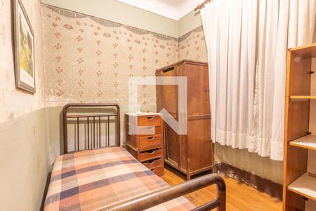 Casa para alugar com 330m², 7 quartos e 4 vagas Casa para alugar com 330m², 7 quartos e 4 vagasQuarto